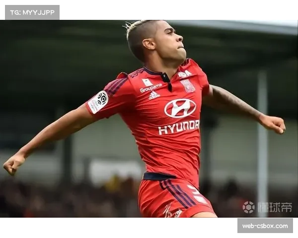 里昂俱乐部公布新训练基地三月建设进度。